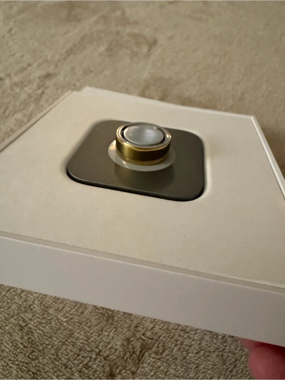 Oura Ring 4 Gold size 6